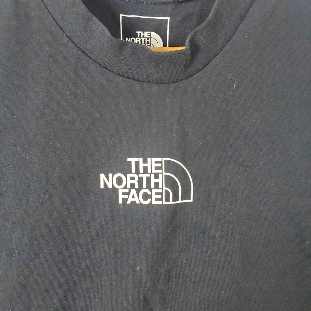 The North Face Sleeveless Black Shirt - Picture 2 of 7